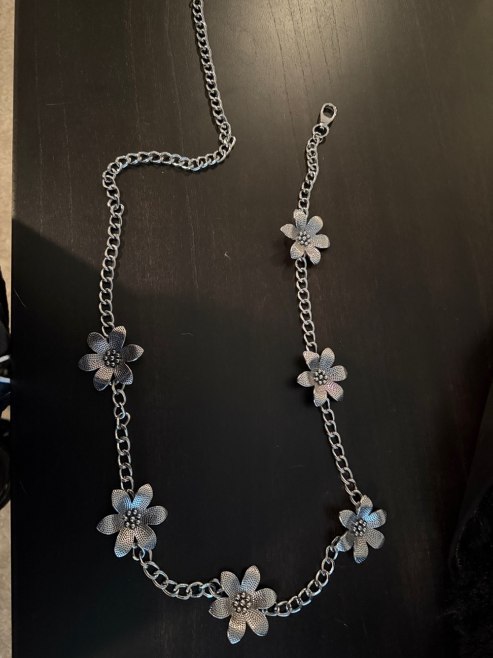 Floral Link Silver-Tone Women's Chain Belt
